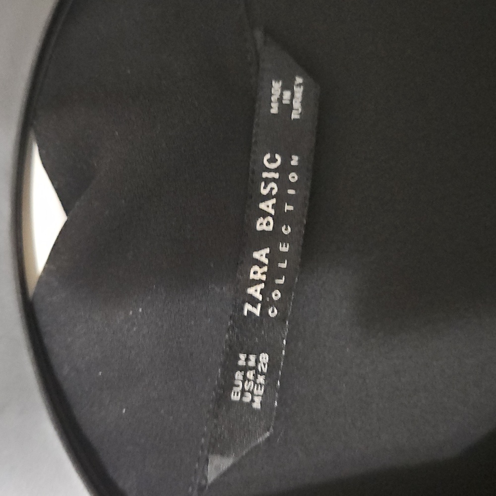 Zara Basic Button Down Shirt - Picture 2 of 3